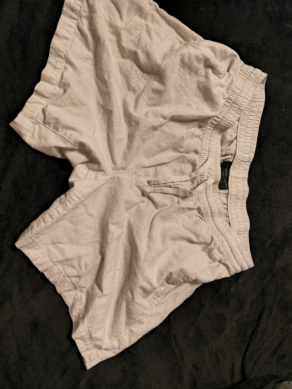 No Boundaries Light Cream Elastic Waist Athletic Shorts